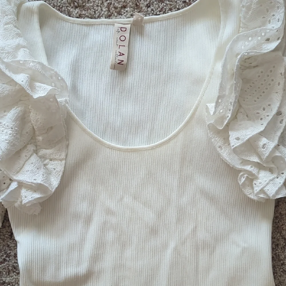Anthropologie Dolan White Eyelet Ruffle Blouse M